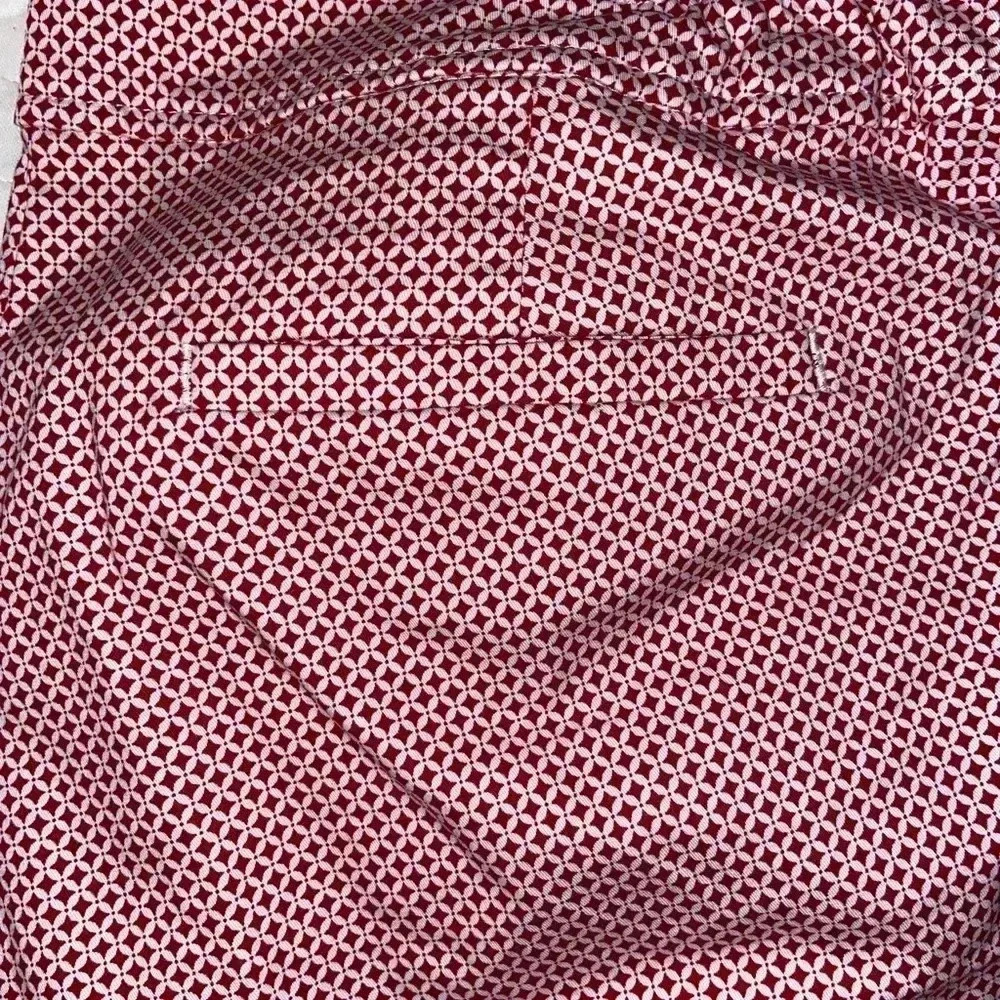 Talbots Women’s 14 Patterned Dress Pant Capris - Picture 2 of 7